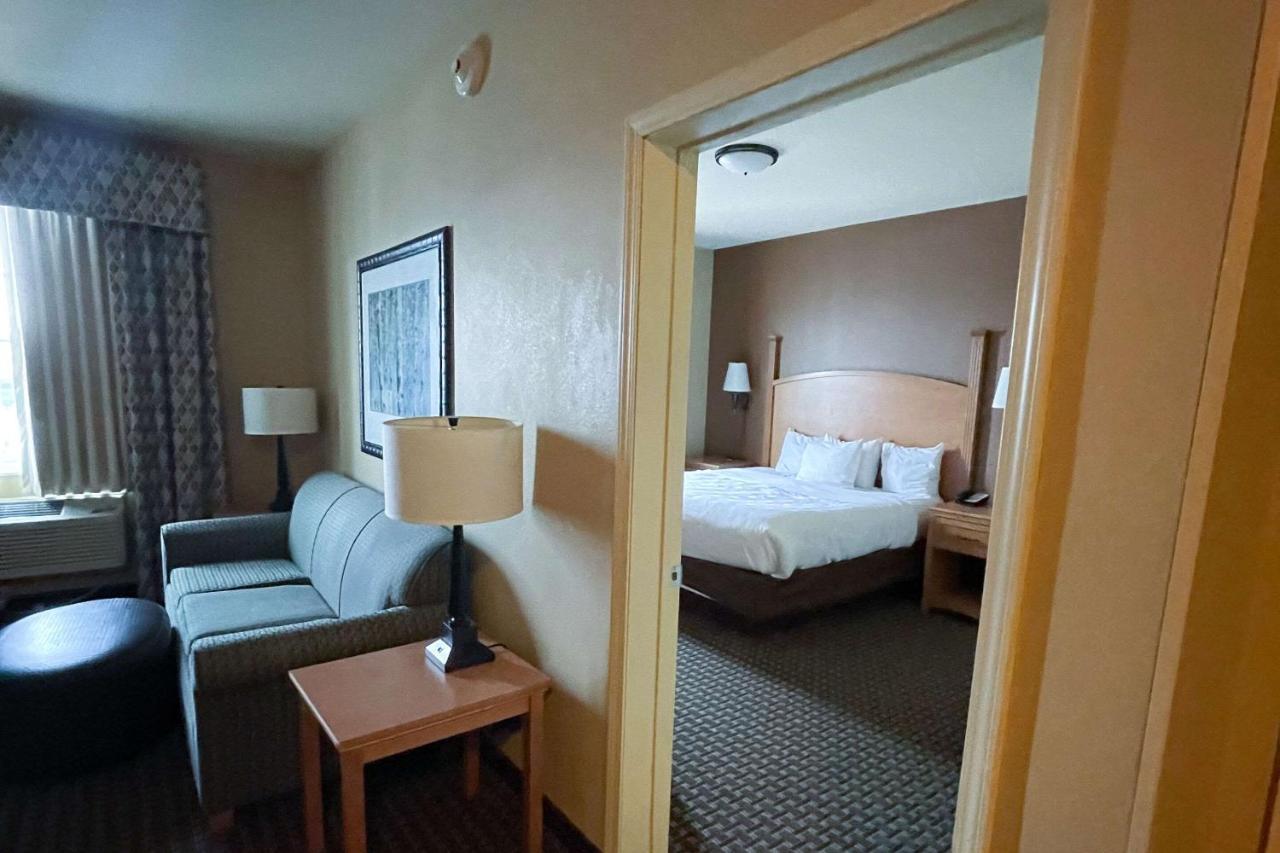 Mainstay Suites Williston Ngoại thất bức ảnh